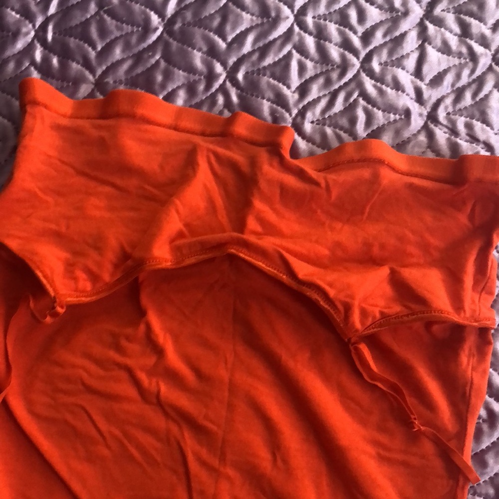 Top. On straps - Picture 4 of 5